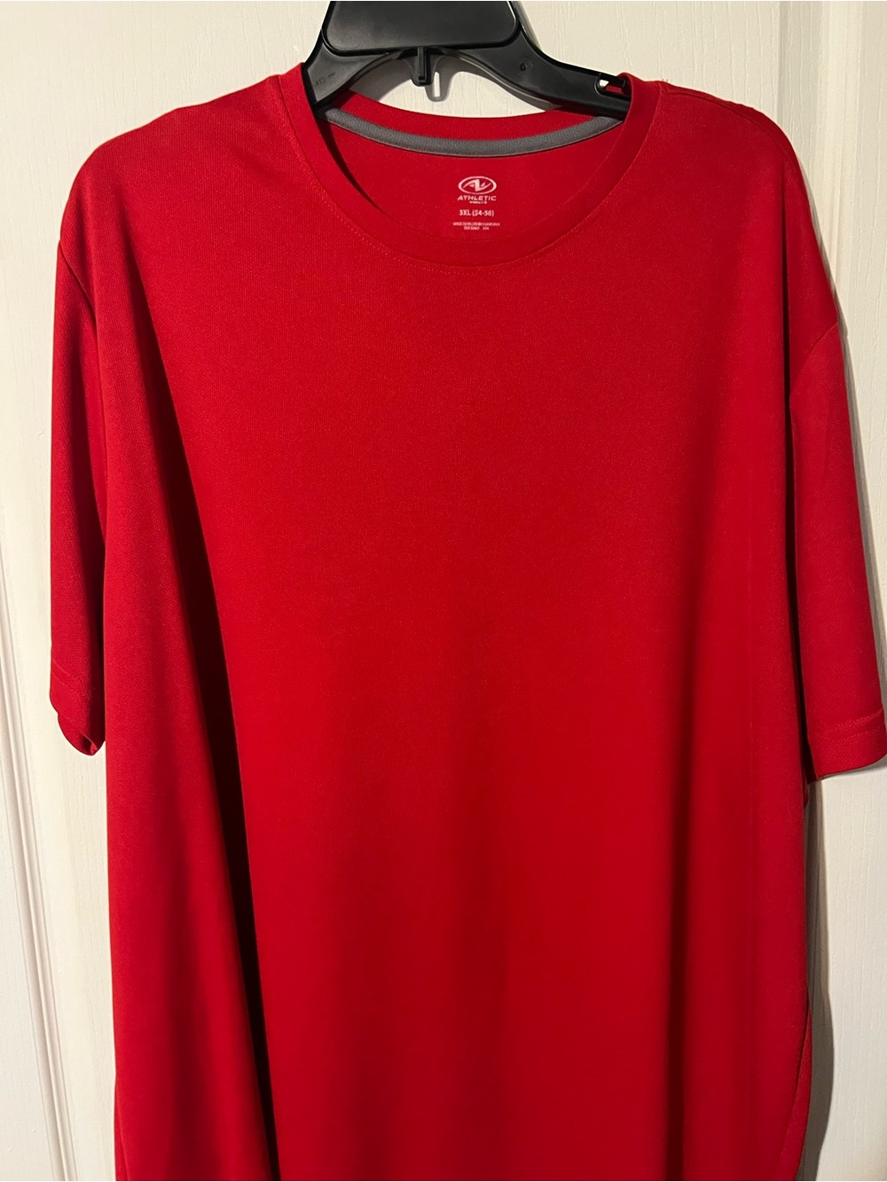 Athletic Works Men’s Bright Red Short Sleeve Crew Tee